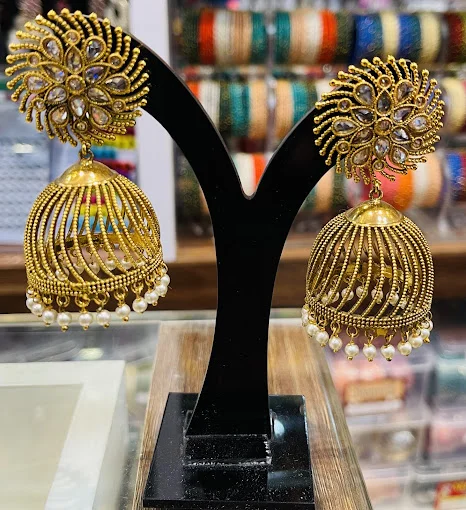 SHE Ladies collections